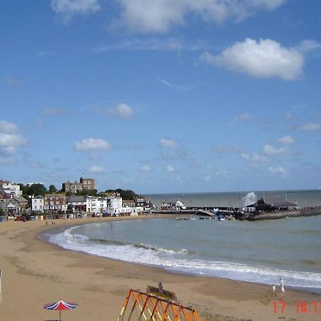 Smuggler'S Cottage Broadstairs Ngoại thất bức ảnh